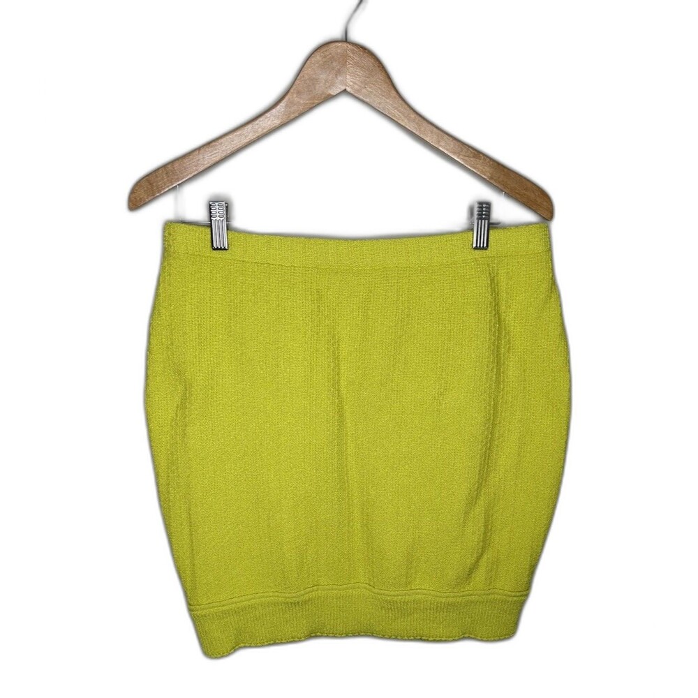 St. John Santana Wool Rayon Knit Lime Green Yellow Chic Mini Skirt -Size 12